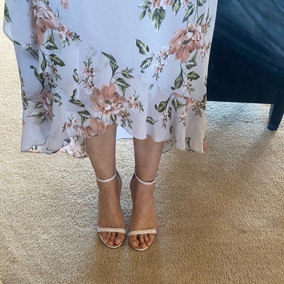 ✨🍾💖Rachel Zoe Ema Glitter sandal 💖🍾✨Host Pick - Picture 2 of 8